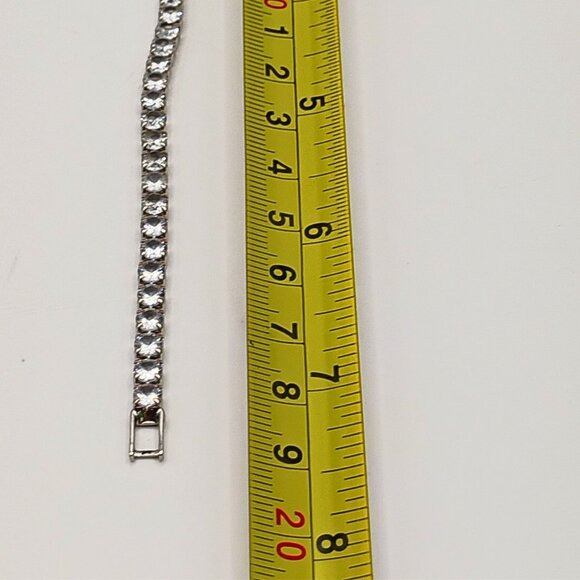 Womens Silver Plated Cubic Zircon Tennis Bracelet 7.5 Elegant Minimalist Evening - Picture 5 of 5